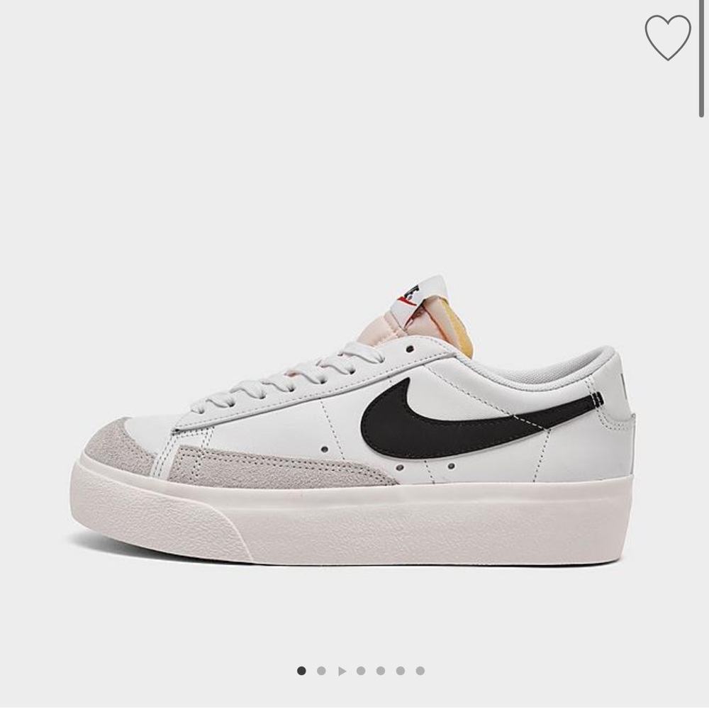 Nike Women's White and Black Sneakers